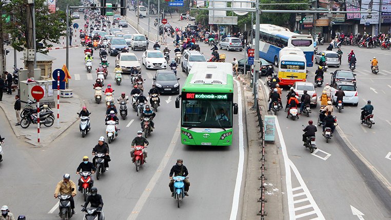 Lỗi lùi xe trên đường 1 chiều phạt bao nhiêu tiền?