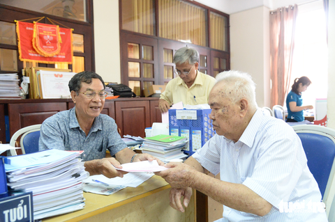 trợ cấp người già trên 80 tuổi