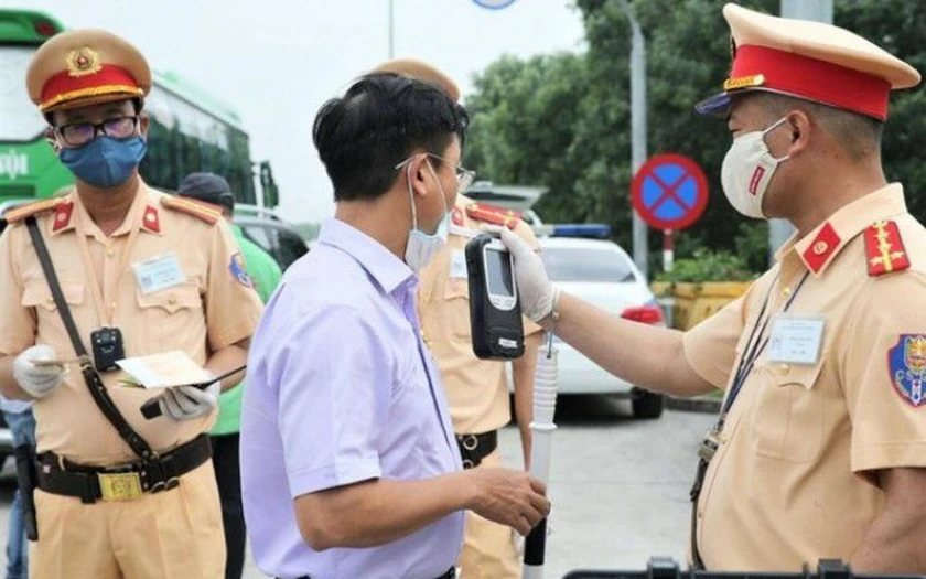 vi phạm nồng độ cồn phạt bao nhiêu
