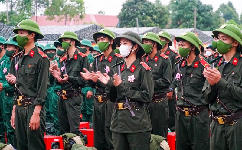 Chế độ thai sản trong quân đội