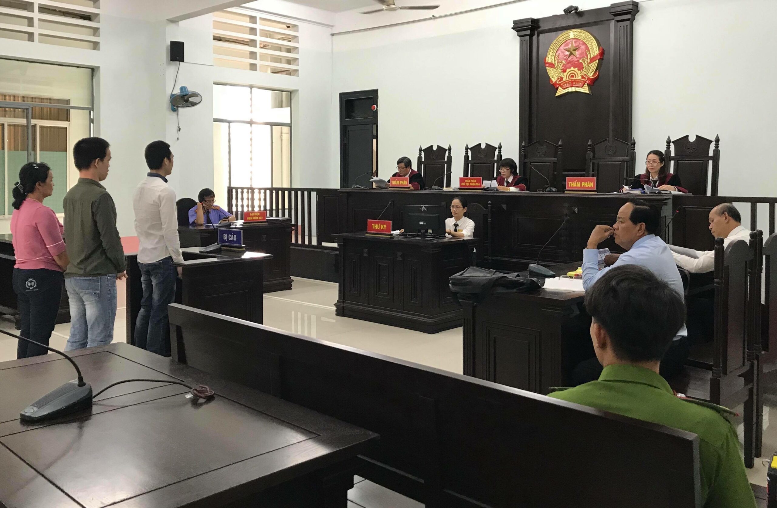 Thẩm quyền kháng nghị phúc thẩm vụ án dân sự