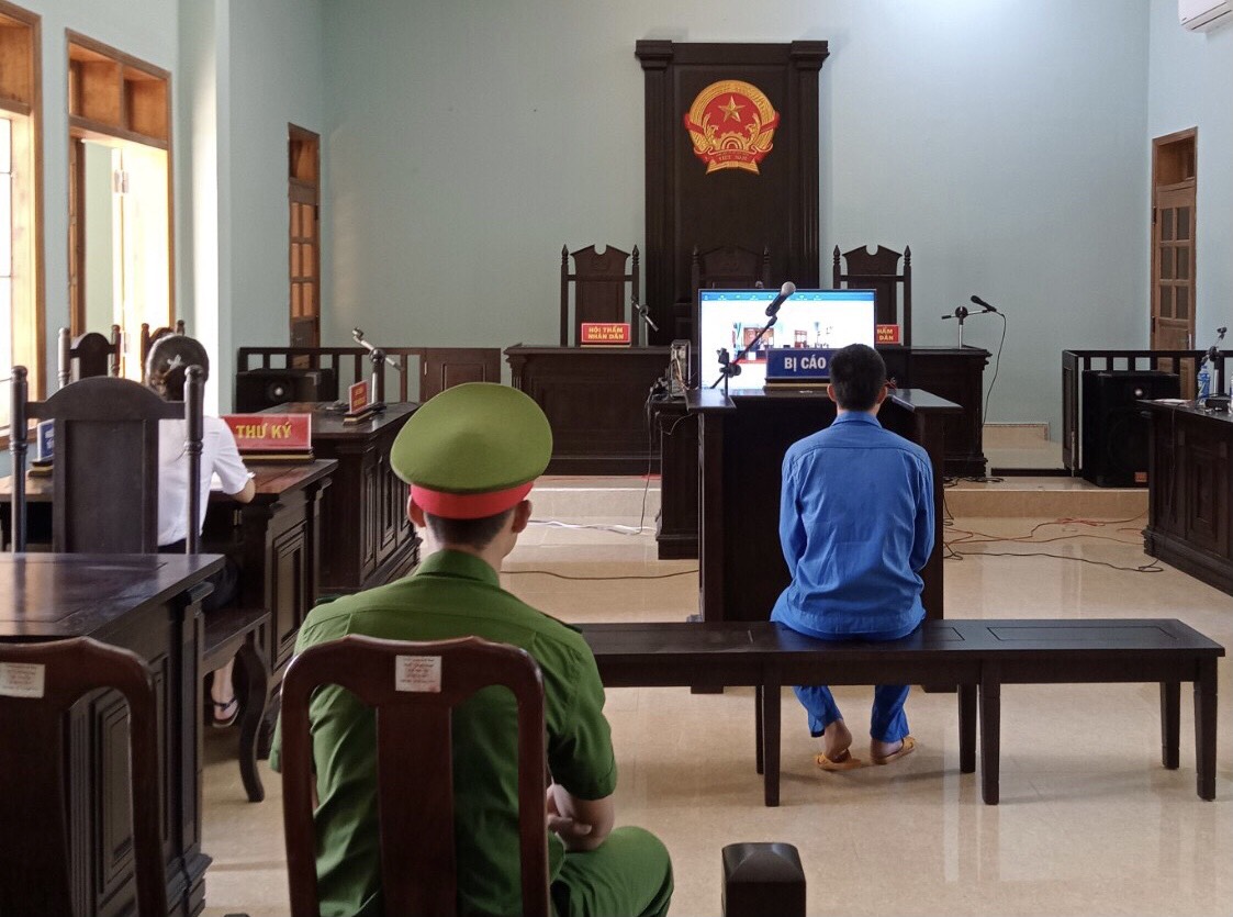 Trình tự xét hỏi tại phiên tòa hình sự