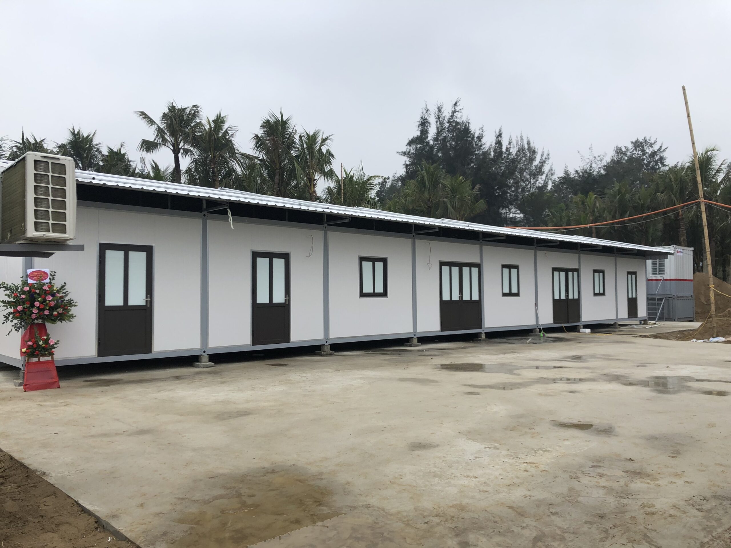 Xây nhà tạm có phải xin giấy phép xây dựng không