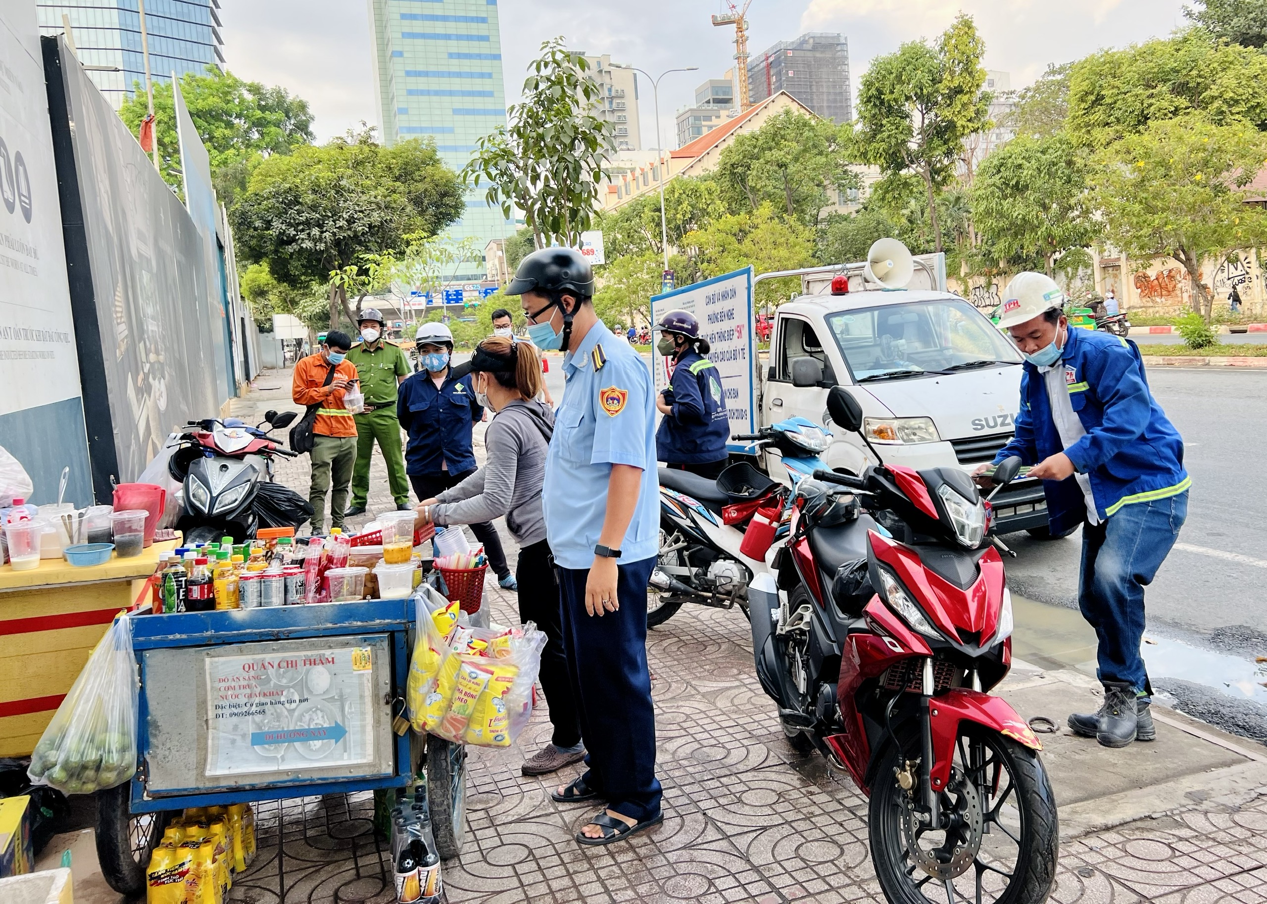 Luật buôn bán vỉa hè