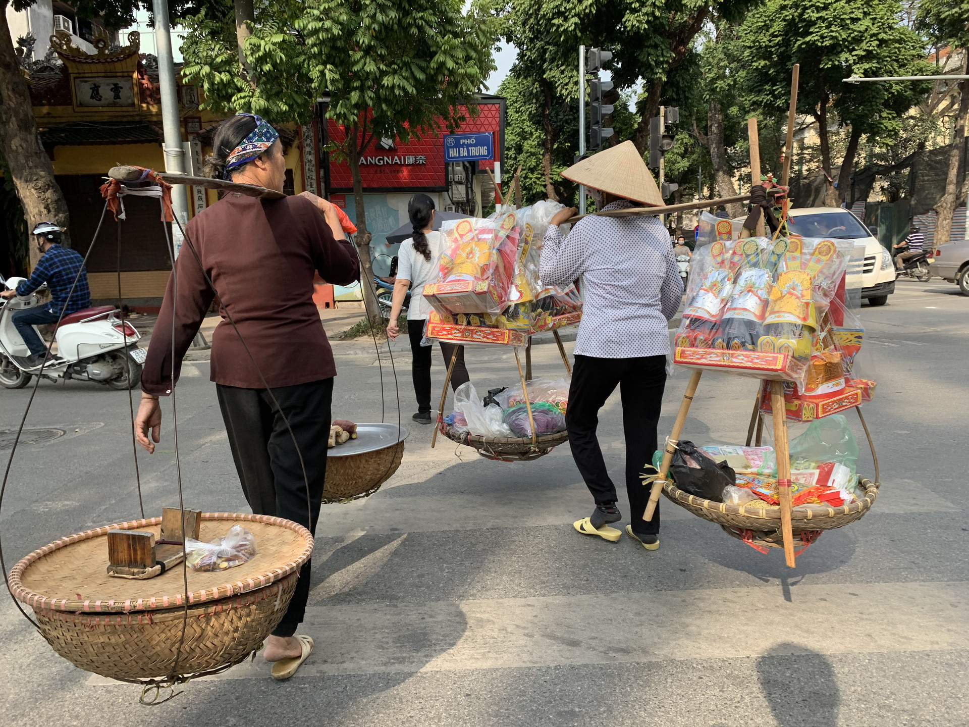 Quy định về bán hàng rong
