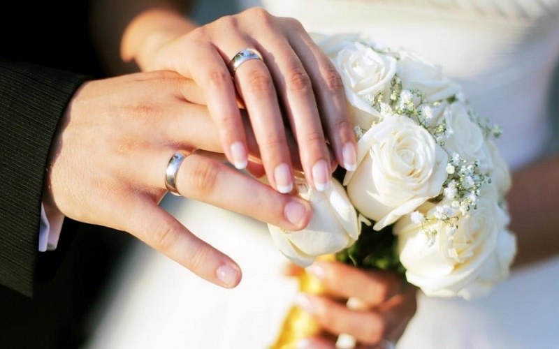 Đảng viên có con kết hôn với người nước ngoài
