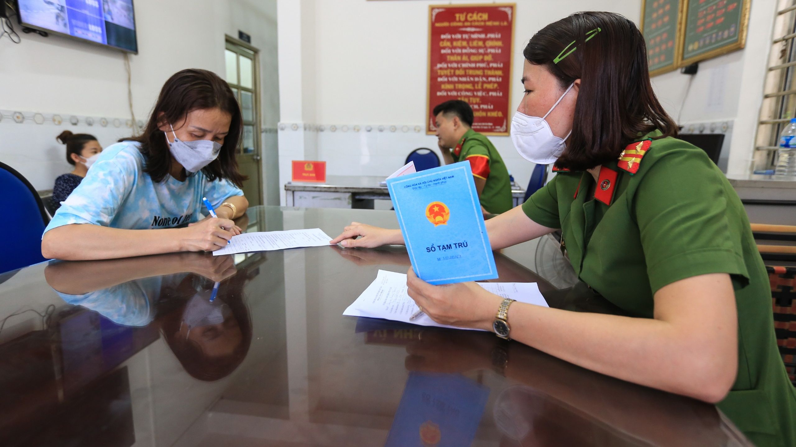Chủ hộ có cần đăng ký tạm trú không